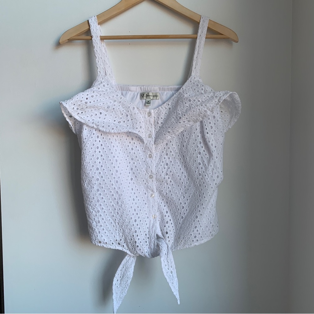 ALL OFFERS ACCEPTED! Neiman Marcus White Eyelet Tie Front Shirt